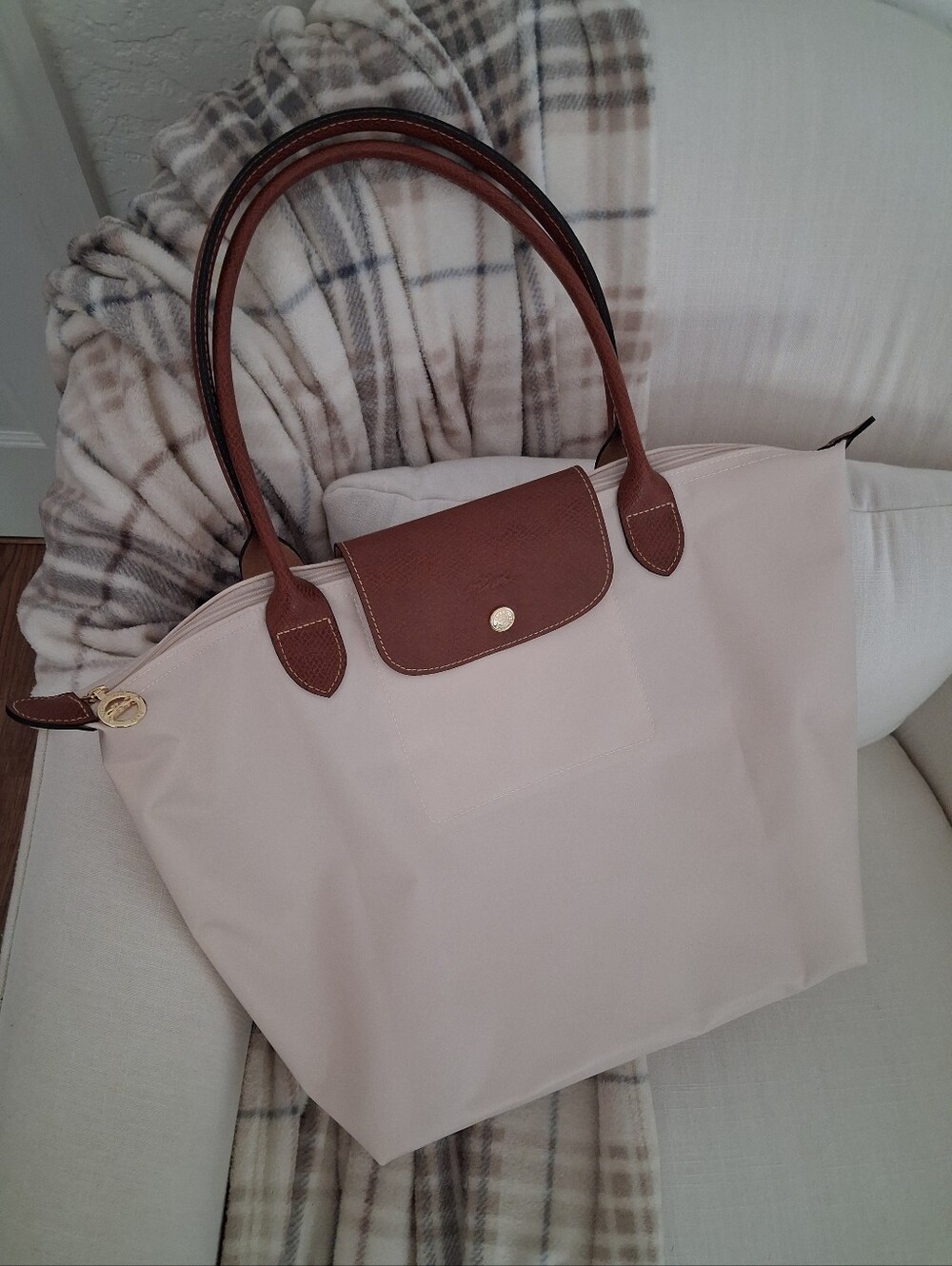 🌿 Beautiful Designer Inspired Cream Nylon Tote with Cognac Leather Trim New 🌿
